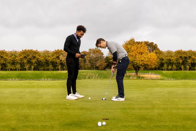 Golf Lessons Near Me: How to Choose the Right Instructor